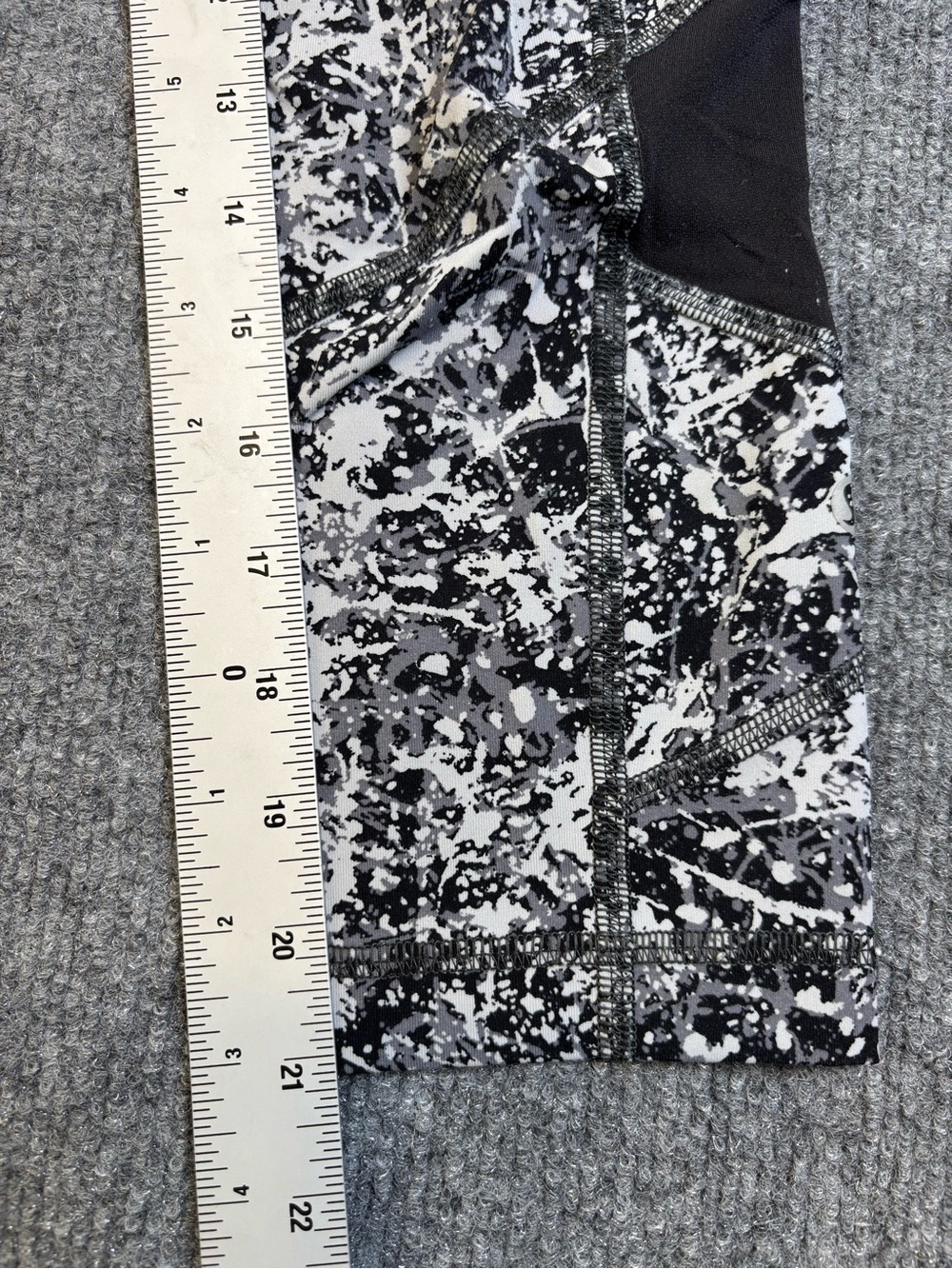 Lululemon Pace Rival Crop 22" Leggings Paint Splash Silver Multi Black Sz 2 - Picture 11 of 14